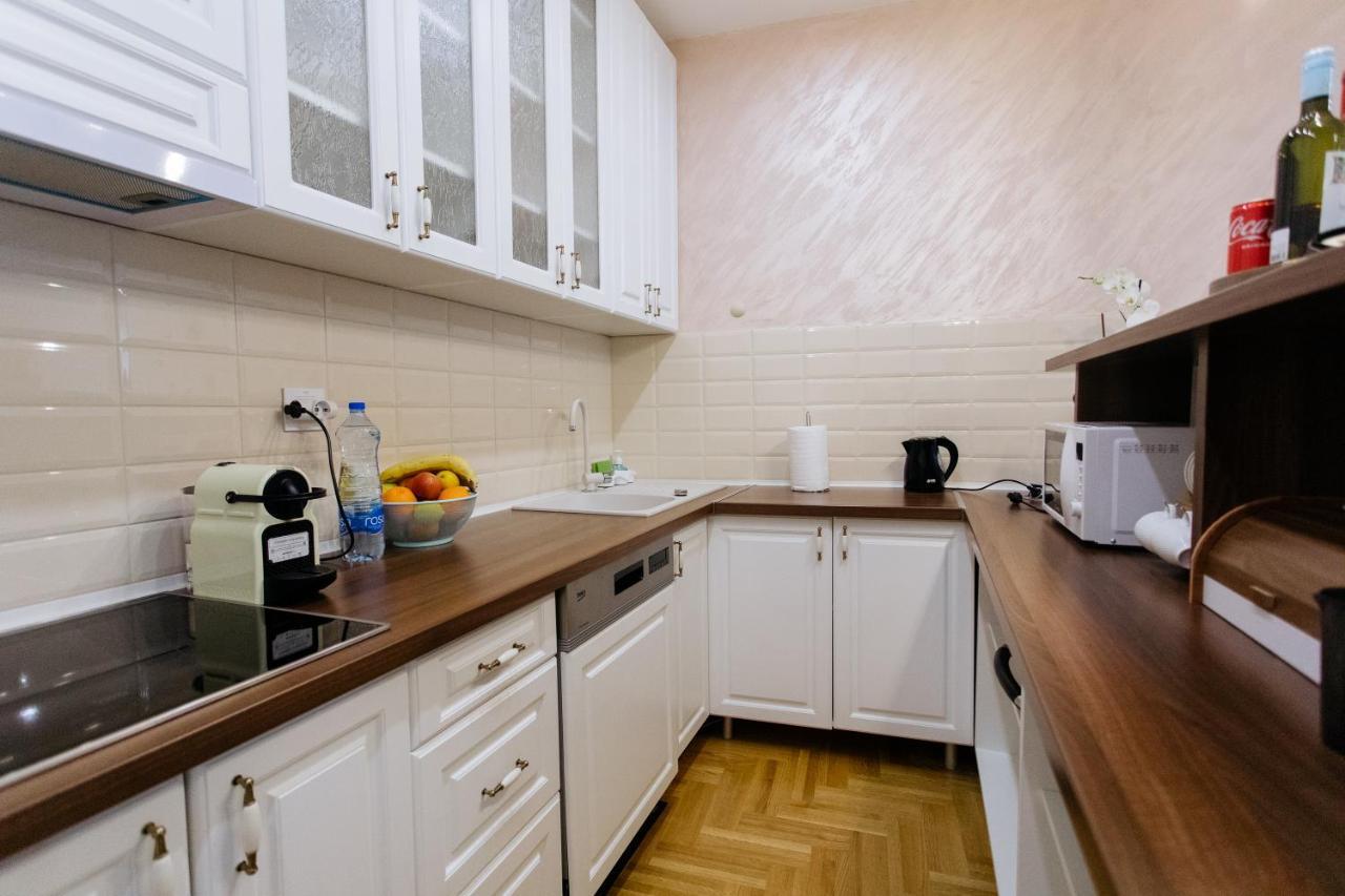 Apartman Kristina 4* Суботица Екстериор снимка